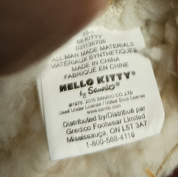 NWT-Hello kitty house slippers - Picture 2 of 2